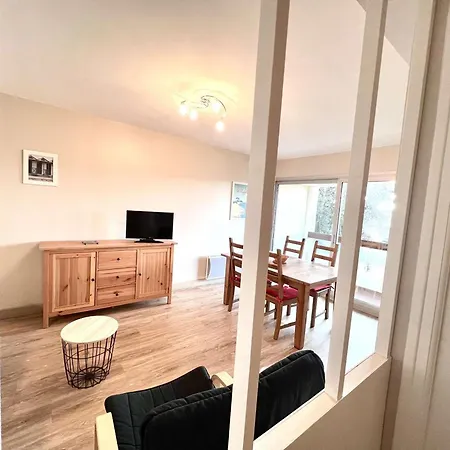 Lumineux Avec Balcon, Proche Et Parking Privatif A - Fr-1-481-168 Bénodet